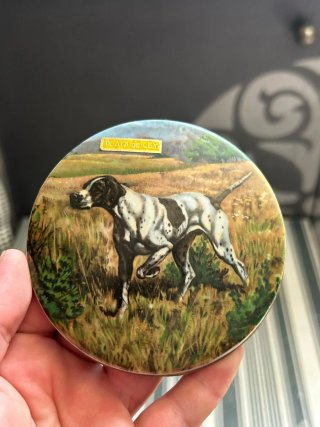 Lote 2 medallas de cerámica con perros vintage