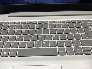 pc portatil lenovo 81w8