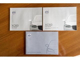 Volvo XC60 T8 Momentum AWD Auto 287 kW (390 CV)