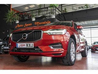 Volvo XC60 T8 Momentum AWD Auto 287 kW (390 CV)