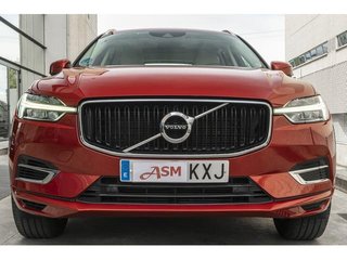Volvo XC60 T8 Momentum AWD Auto 287 kW (390 CV)