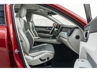 Volvo XC60 T8 Momentum AWD Auto 287 kW (390 CV)