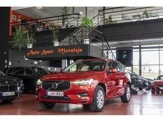 Volvo XC60 T8 Momentum AWD Auto 287 kW (390 CV)