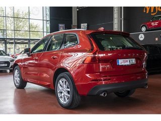 Volvo XC60 T8 Momentum AWD Auto 287 kW (390 CV)