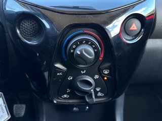 Peugeot 108 1.0 VTi Active 53 kW (72 CV)