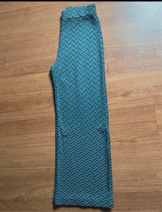 Traje elástico estampado