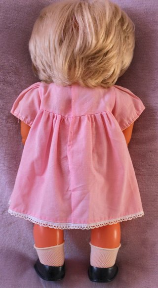Muñeca "primeros pasos" de Berjusa. (Años 80)