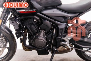 TRIUMPH TRIDENT 660