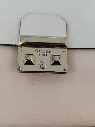 Bolso Guess Beige y Negro