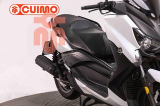 YAMAHA XMAX 125