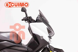 YAMAHA XMAX 125