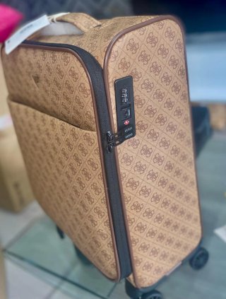 Maleta de cabina Guess monograma