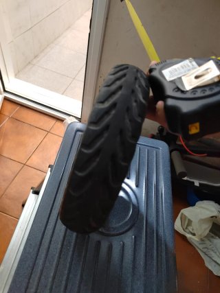 Rueda maciza patinete eléctrico