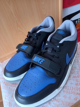 Jordan Air Legacy 312 Negro/Azul
