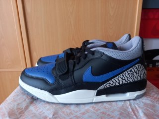 Jordan Air Legacy 312 Negro/Azul