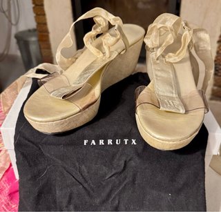 Sandalias cuña Farrutx doradas