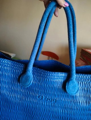 Borsa O bag blu con manici