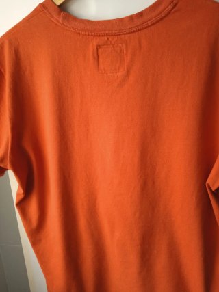 Camiseta Naranja Bershka Talla L ( 40 ).