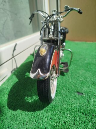 Moto Decorativa Indian Negra y Roja
