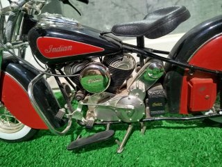 Moto Decorativa Indian Negra y Roja