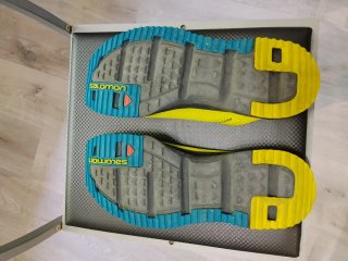 Zuecos Salomon Relax Slide Amarillos