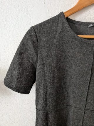 Vestido ZARA gris manga corta
