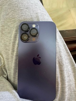 iPhone 14 Pro Max Morado