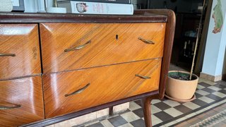 Aparador Mid Century Madera y Cristal