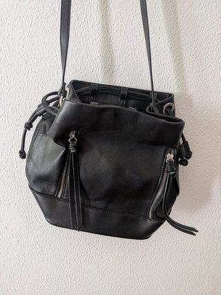 Bolso cubo negro Pull&Bear