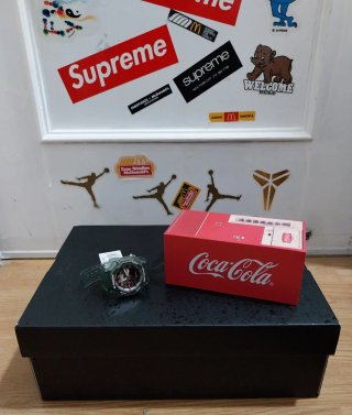Reloj G-Shock x Coca Cola GA-2100CC-3AER