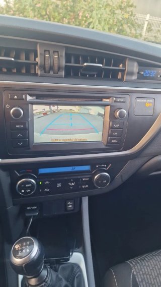 Toyota Auris 2015