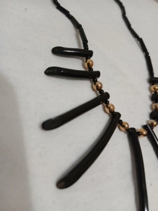 Collar Vintage Coral Negro