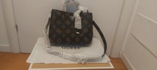 Borsa Guess a spalla marrone e oro