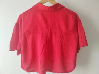 Camisa corta Stradivarius roja