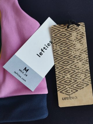 Top deportivo Umbro A estrenar
