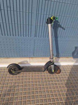 Patinete Eléctrico Gris