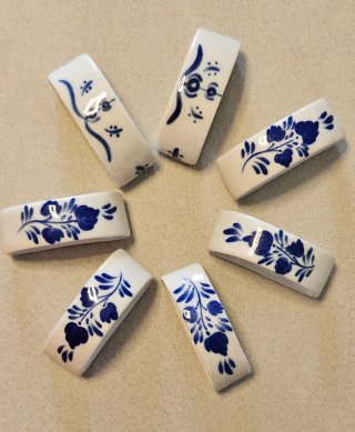 Set 7 Portatovaglioli Ceramica Dipinti a Mano
