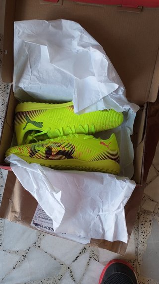 Zapatillas Puma multitacos neón