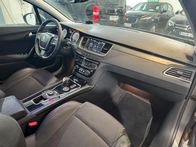 Peugeot 508 Allure 2.0 HDi HYbrid4 200cv