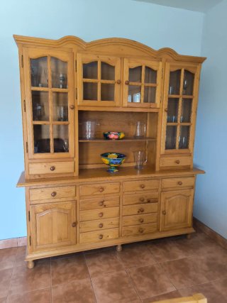 Mueble de salón comedor madera y cristal