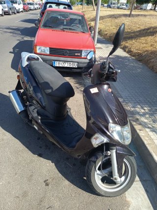 Ciclomotor VITALITY Negro Automático