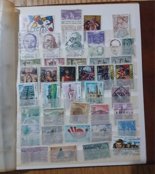 Álbum de sellos antiguo