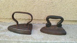 Miniaturas de planchas antiguas