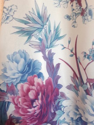 Blusa floral talla 48