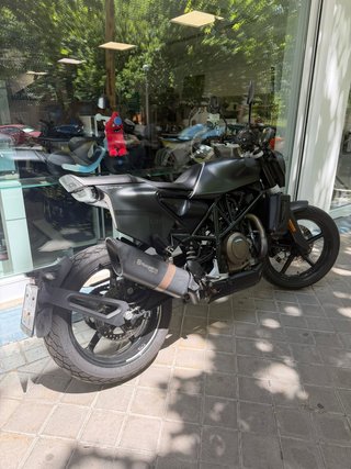 Husqvarna Svartpilen 701 2019 Negra