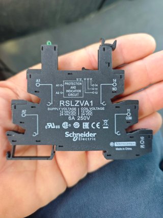 Schneider Electric RSLZVA1 Relé 9uds