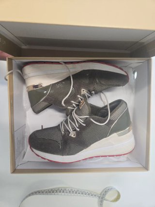 Zapatillas Michael Kors Doradas y Verdes