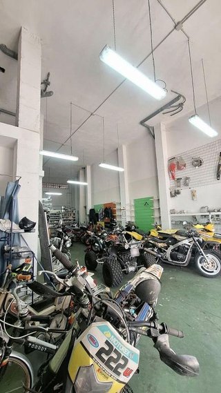 Local comercial en venta en Flores de Sil - La Placa en Ponferrada