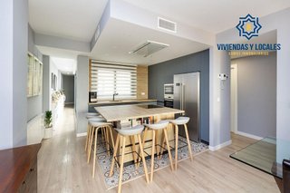 Piso en venta en Camino de Ronda - Rosaleda en Granada