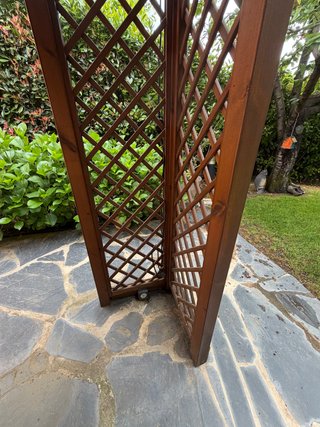 Pérgola de madera para jardín